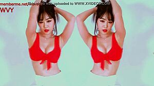 亚洲美女Ari在HD视频中展示她的twerking技巧