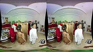 Sexo em grupo de realidade virtual com garotas cosplay quentes do Papai Noel