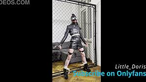 BDSM गुलाम वीडियो में इलेक्ट्रोस्टिमुलेशन और हैंडकिट