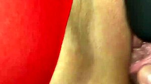 Röd bodystocking POV hemmagjord porr med amatörer